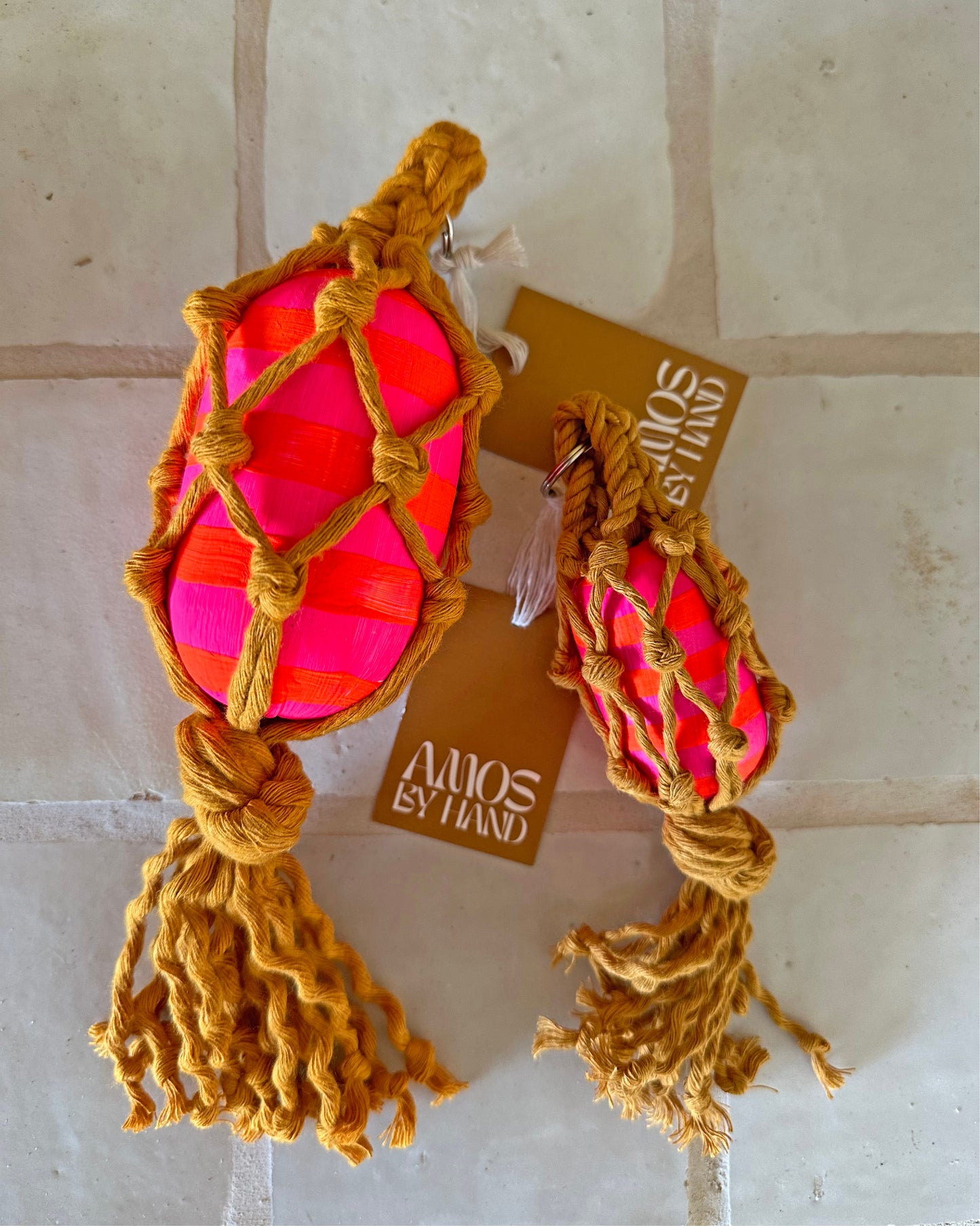 FISHERMAN KEY RING NEON PINK & ORANGE