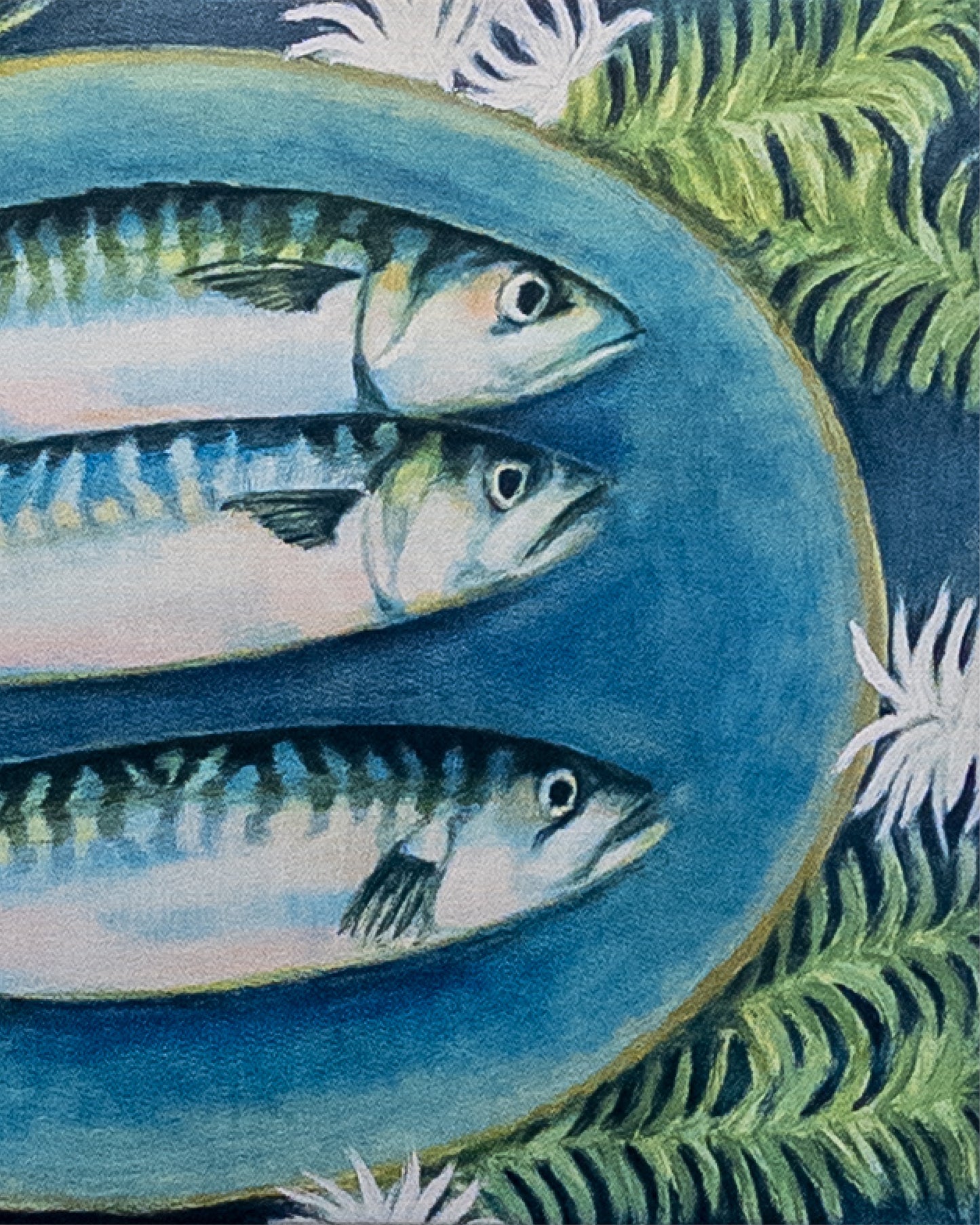 3 FISH ON BLUE PLATE